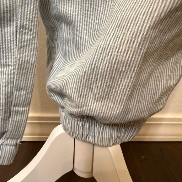 American Eagle Outfitters Light Blue Denim Pants - Picture 2 of 5